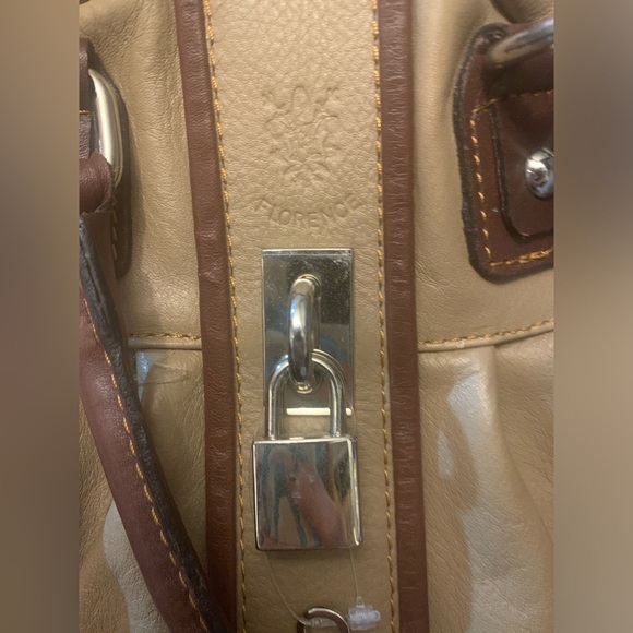 NWT Florence Leather Company Italian leather bag. - Picture 13 of 15